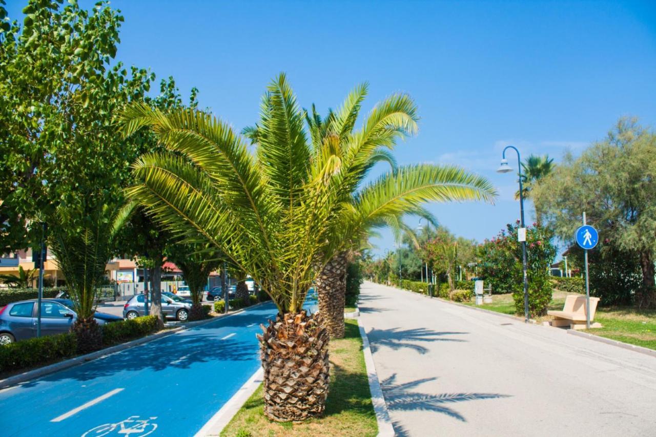 Marconi House Apartment Alba Adriatica Exterior photo
