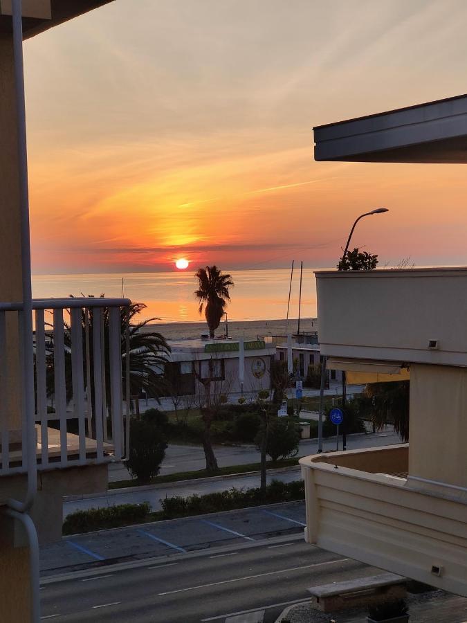Marconi House Apartment Alba Adriatica Exterior photo